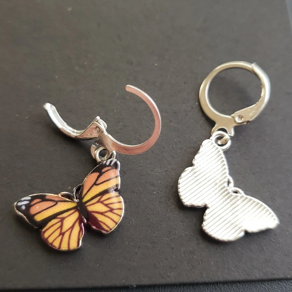 Orange Butterfly Earrings 🦋 - Picture 2 of 2